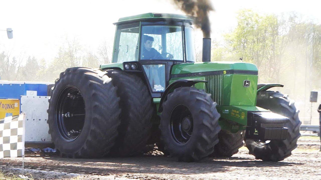 Super Std. Klasse 4 at 1. DM 2022 on Brande Pulling Arena | Great Action | Tractor Pulling Denmark