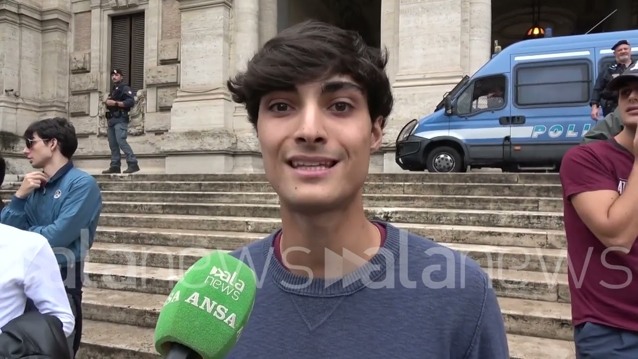 Manifestazione di Azione Studentesca davanti al Ministero dell'Istruzione: 