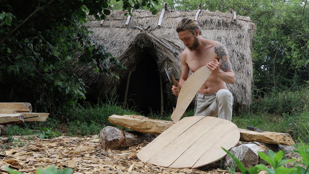 Making an Anglo-Saxon Shield with Just an Axe and a Knife - Part III | Early Medieval Woodworking