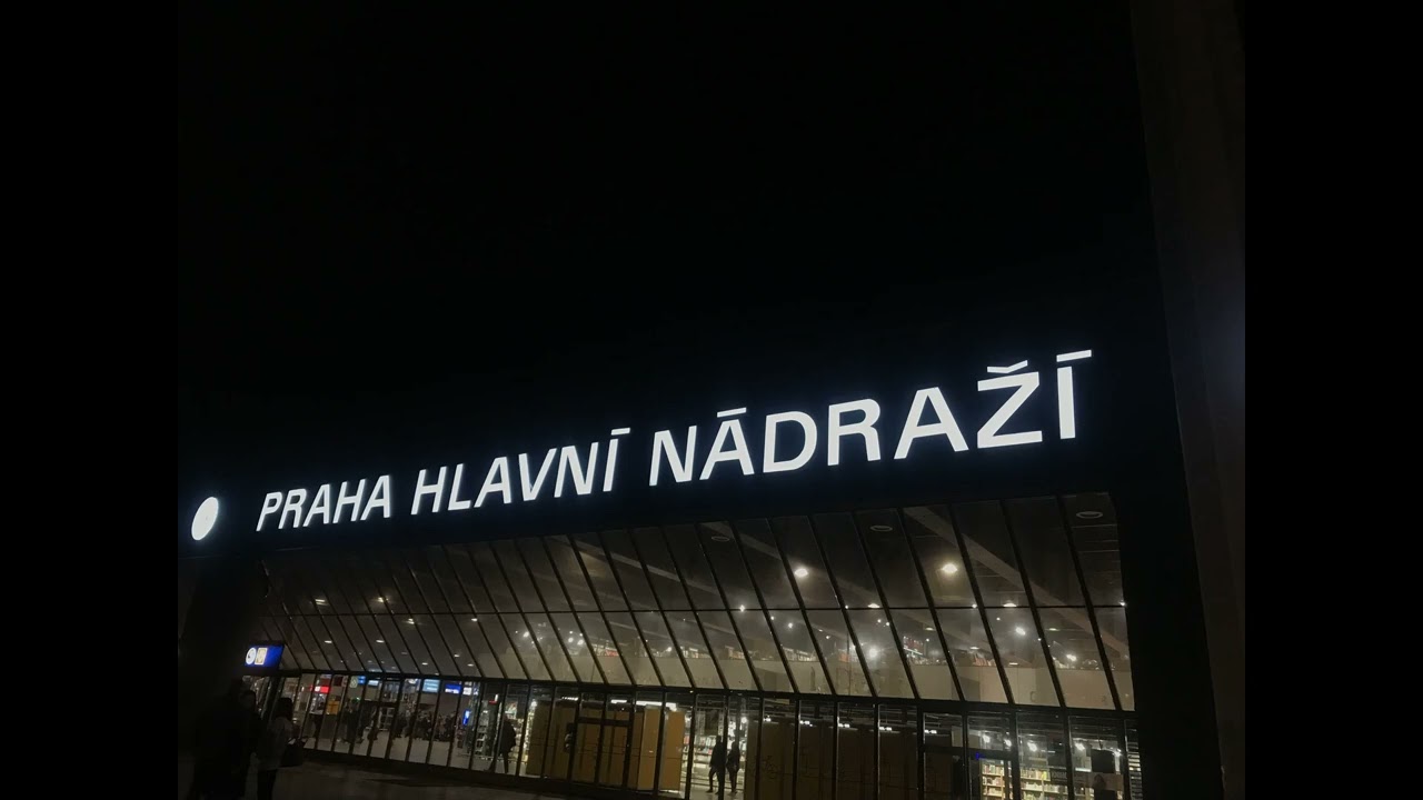 UŽ SE DOSTALA VŠUDE... | Hlášení Praha - Hlavní Nádraží s kachnou