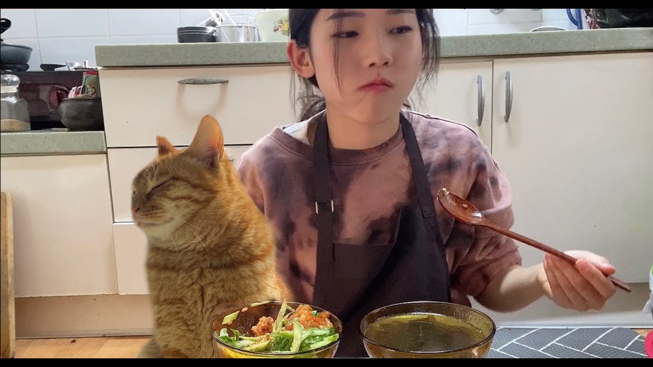 고양이와 산다, 밥먹고 타르트 공장 돌리기