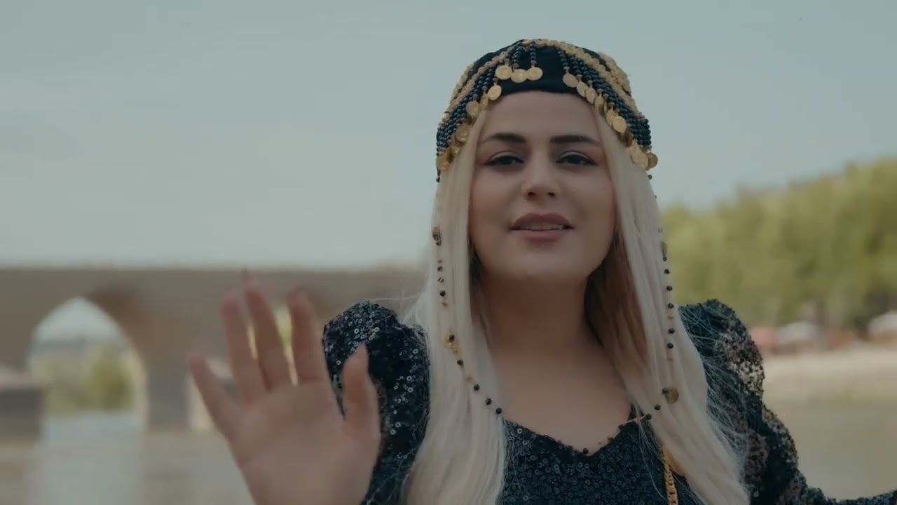 HELİN GÜNEŞ - LÊ DÎNÊ / GULÊ [4K]