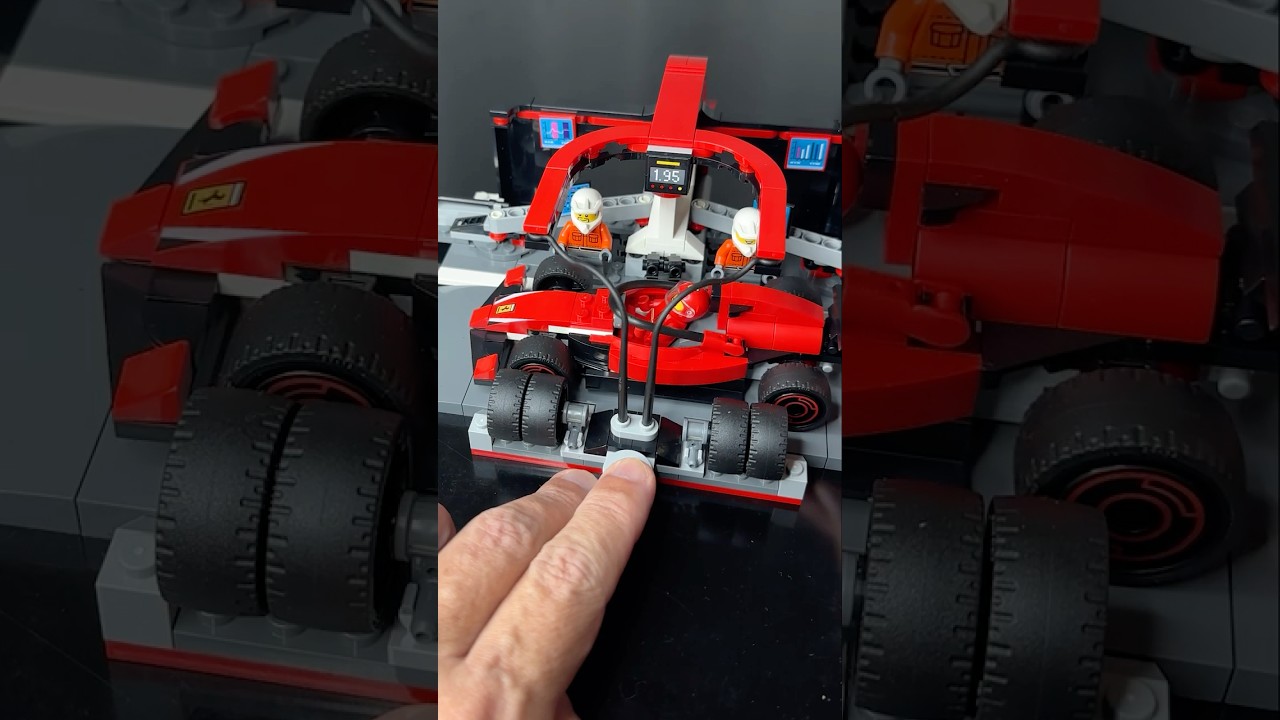 LEGO City F1&reg; Ferrari Pit Stop