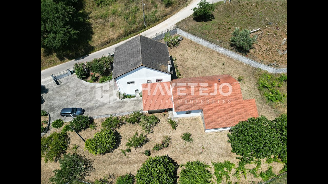 SOLD  SOLD SOLD  Four bedroom house with annex, borehole and well, for sale near the town of Ourém