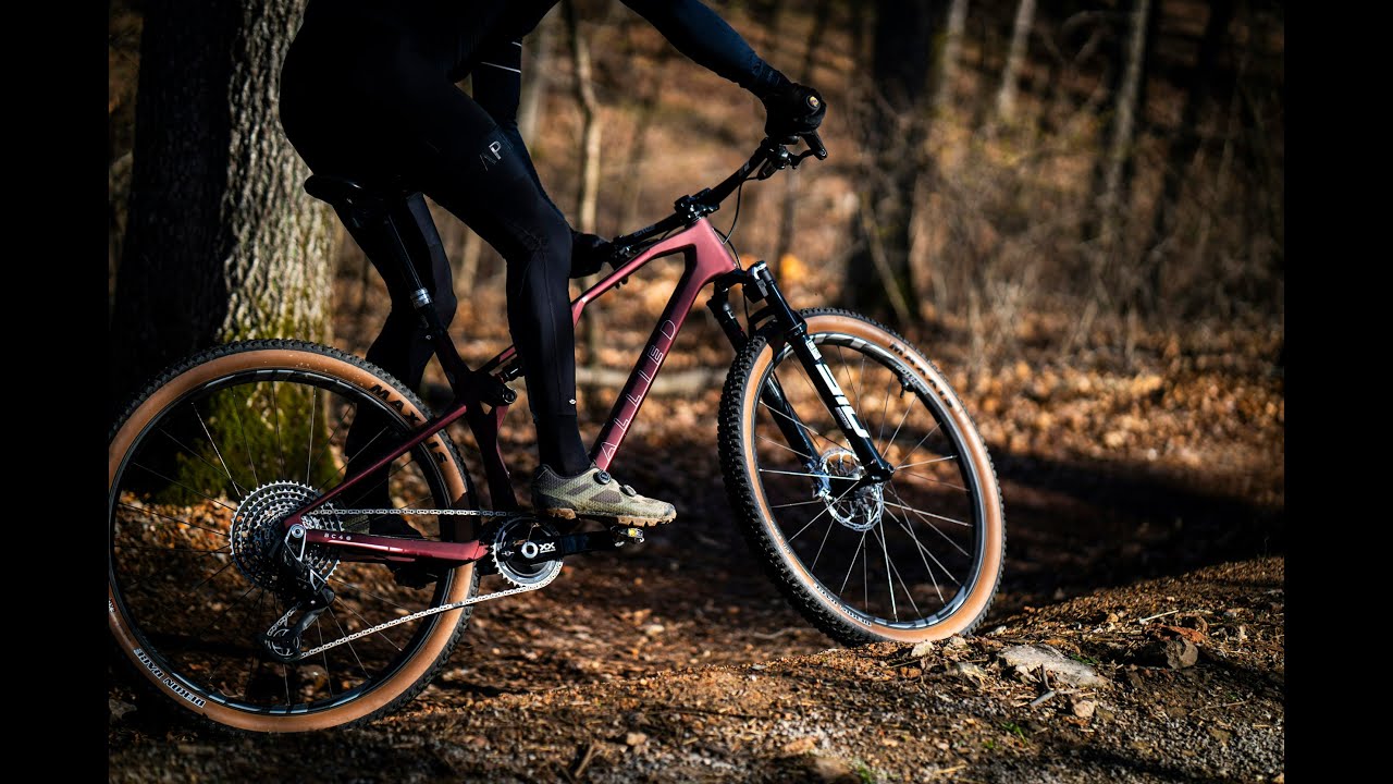ALLIED BC40 x SRAM RockShox Flight Attendant Bike