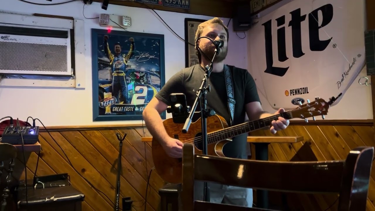 Andrew Ibarra-“Can’t Help Falling in Love” (Elvis Presley) Live @ Country Tavern, Guilford, CT 2025