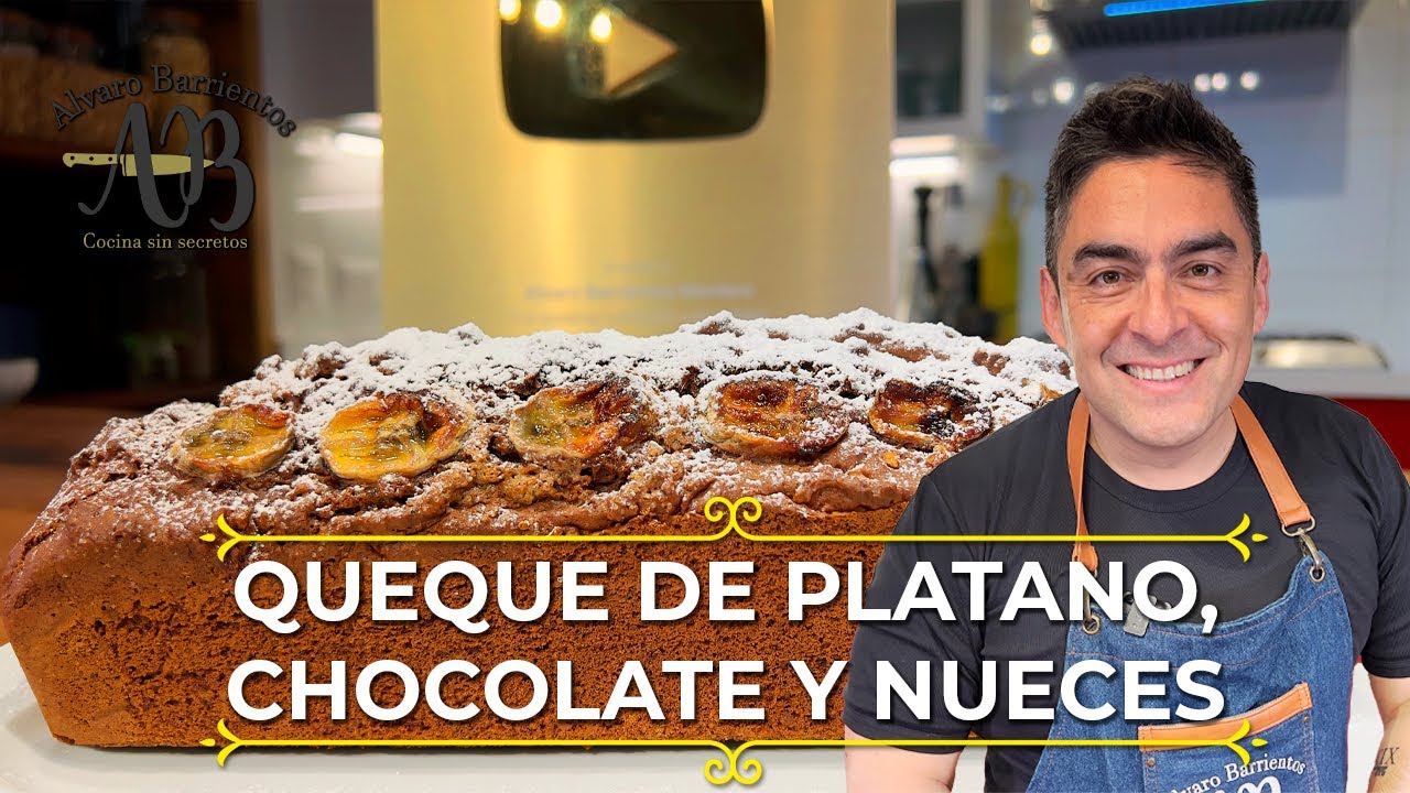 QUEQUE DE PLATANO, CHOCOLATE Y NUECES. El queque más hermoso que verás salir de tu horno.