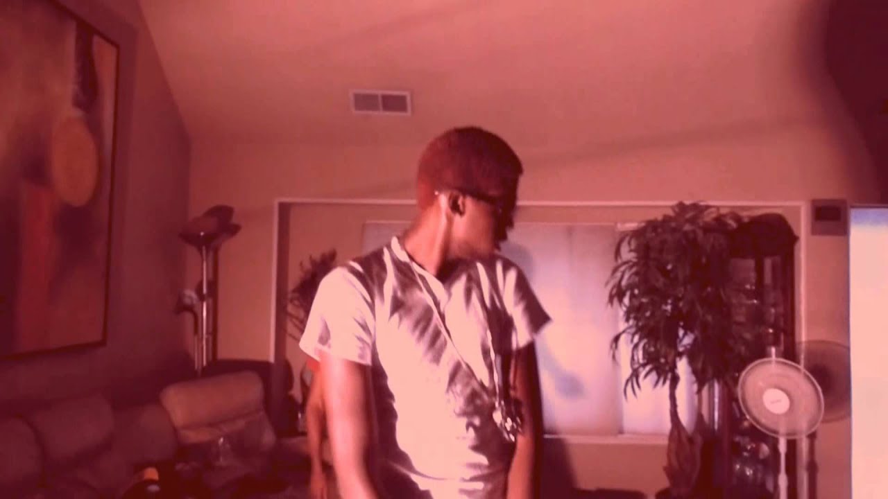 Young Staxx & Guttah - Dat Piff