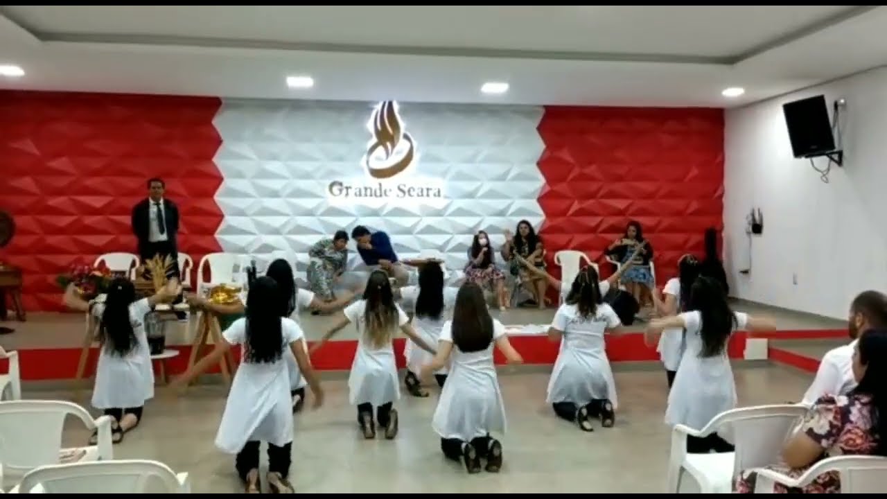 Coreografia: Teu Santo Nome ( Gabriela Rocha)