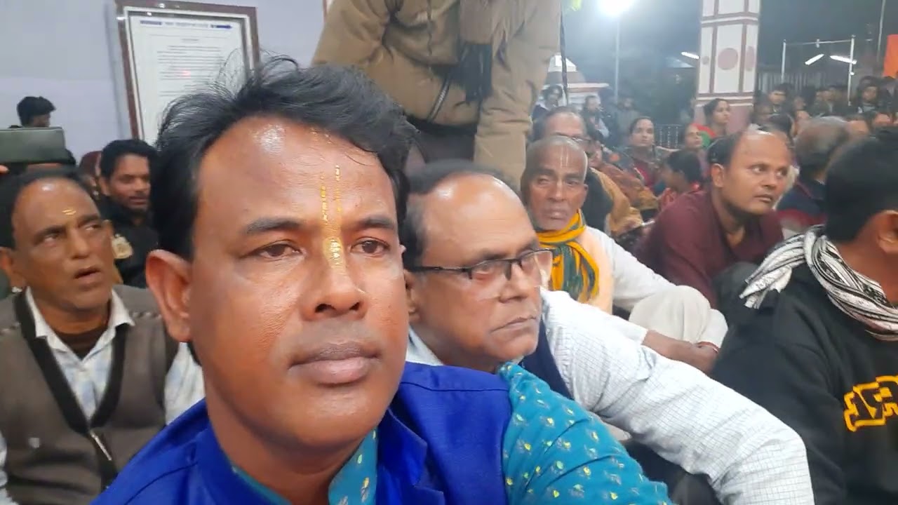 এক নাম কীর্তন পরিবেশন করছেন শ্রীমান মহাপ্রভু সম্প্রদায় মাদারীপুর 