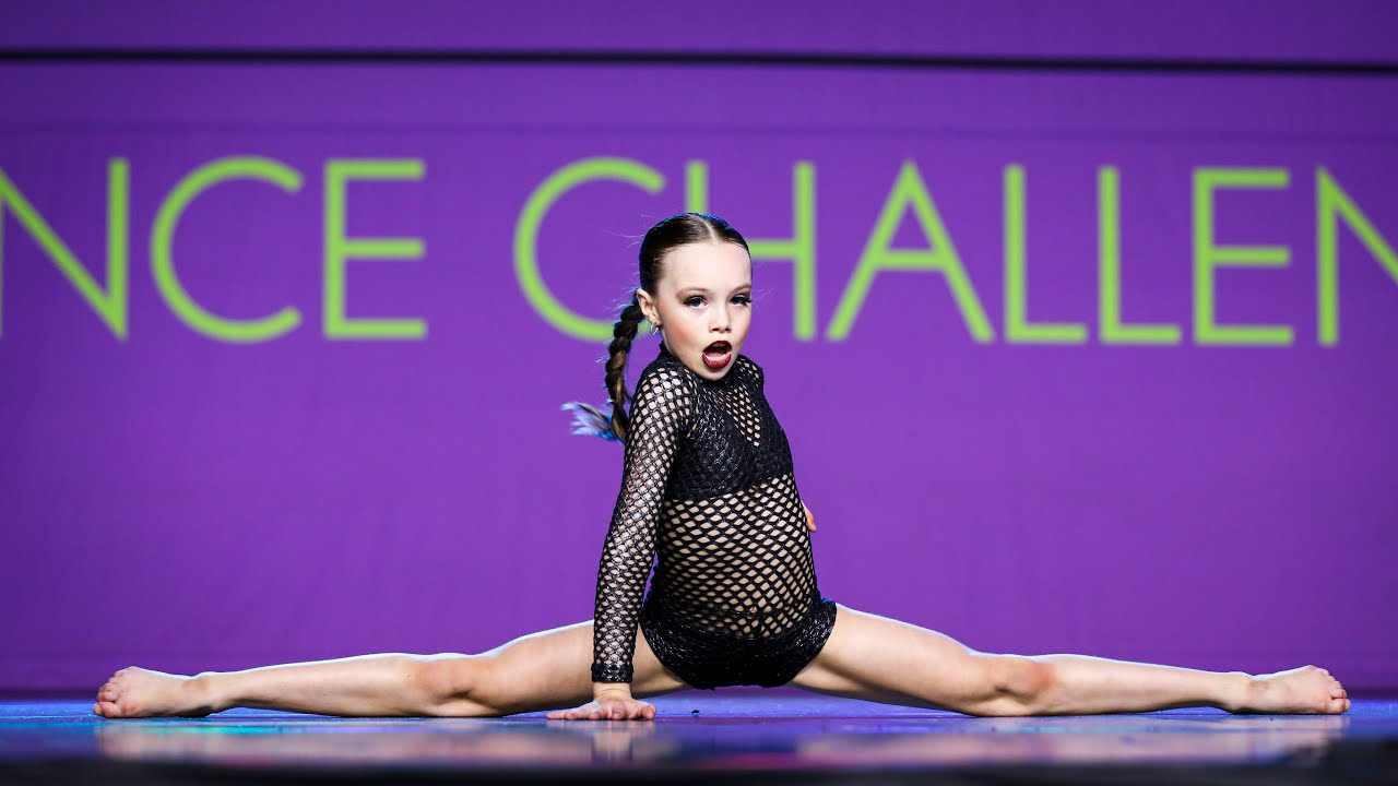 Scarlett Manzel - Cold Hearted Snake
