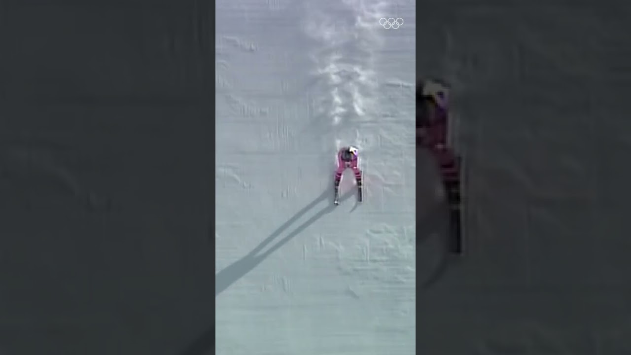 Skiing at over 200km/h 🤯
