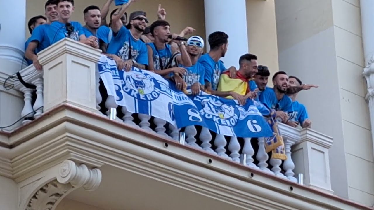DISCURSO de DAVID LARRUBIA en la CELEBRACIÓN del ASCENSO a SEGUNDA DIVISIÓN del MÁLAGA CF