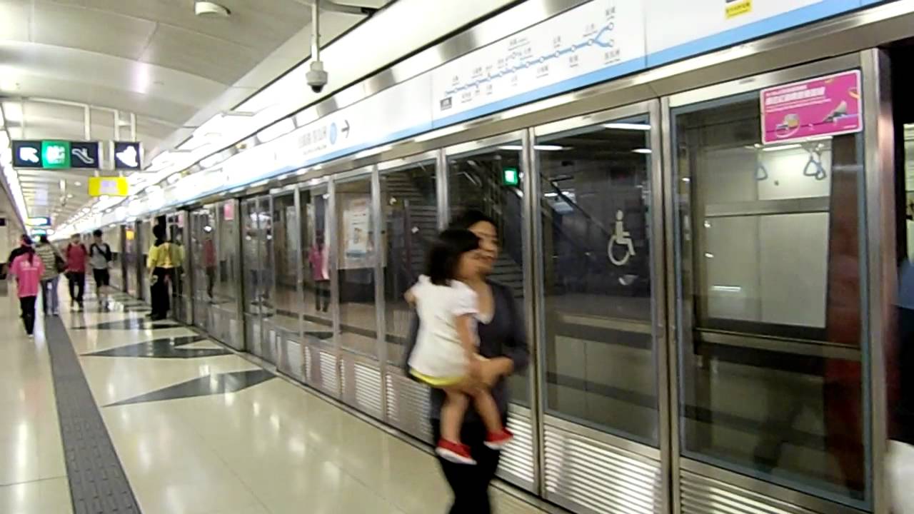 東鐵綫尖東最後一夜 - 尖東往落馬洲尾班車 - 進入尖東站