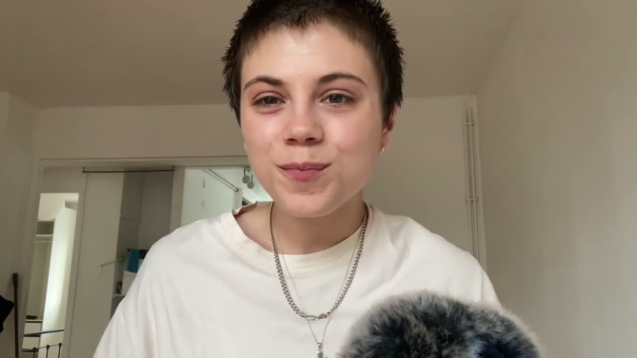 ASMR Nouvel Appart [Visite, Chuchotement et Trigger]