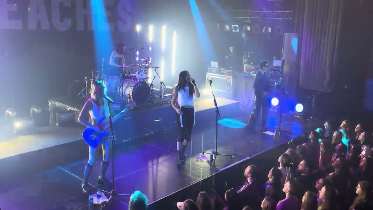 The Beaches - Me & Me | Live Melkweg Amsterdam 2026