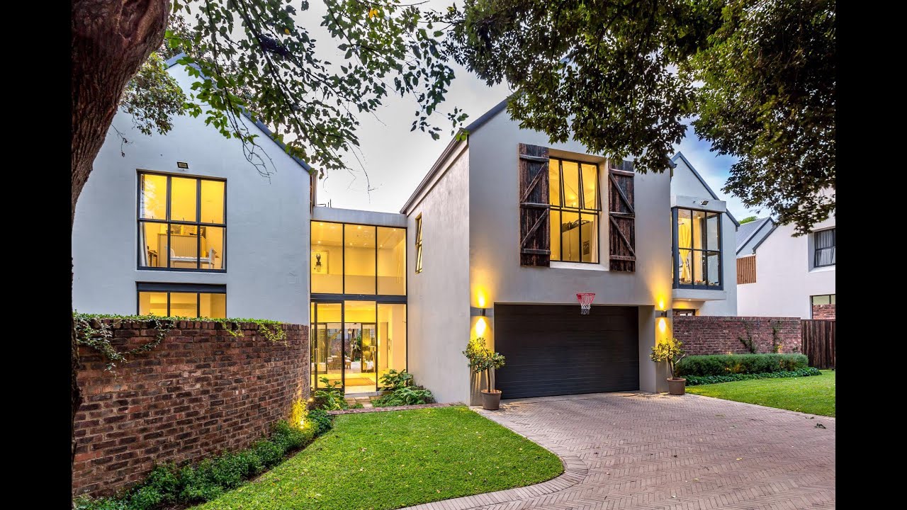 6 bedroom double-storey house for sale in Craighall | Pam Golding Properties