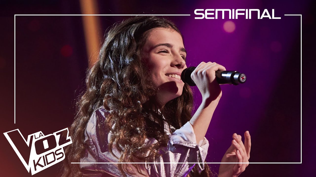 Martina Fernández canta 