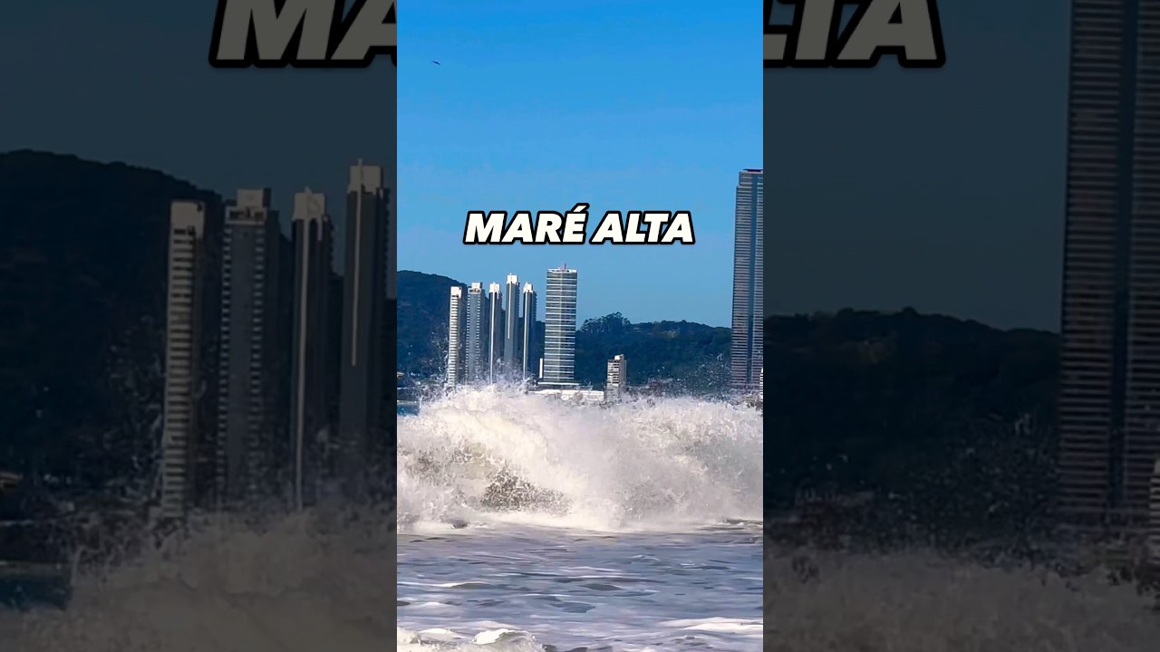 MAR&Eacute; ALTA em Balne&aacute;rio Cambori&uacute; Santa Catarina Brasil Beach
