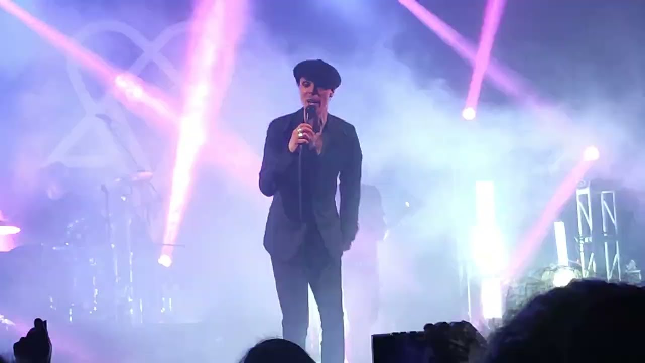VILLE VALO - Neon Noir (Live @ Lima, Peru 2023)