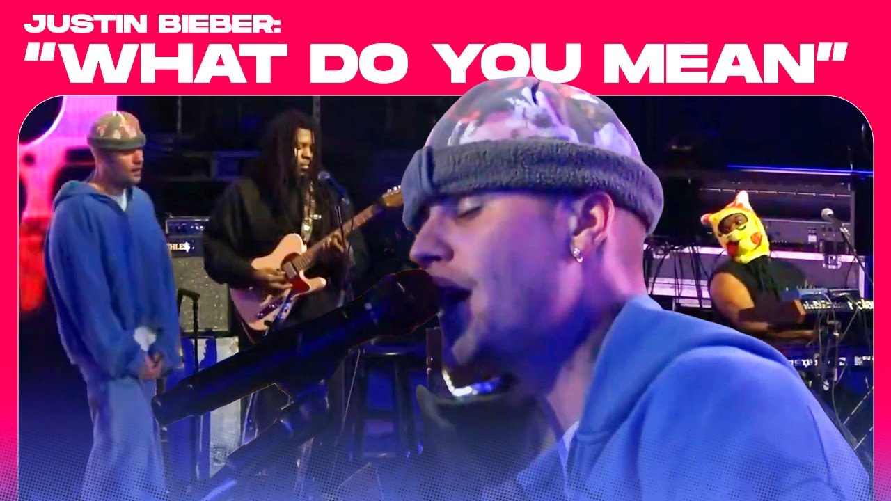 JUSTIN BIEBER PERFORMS 