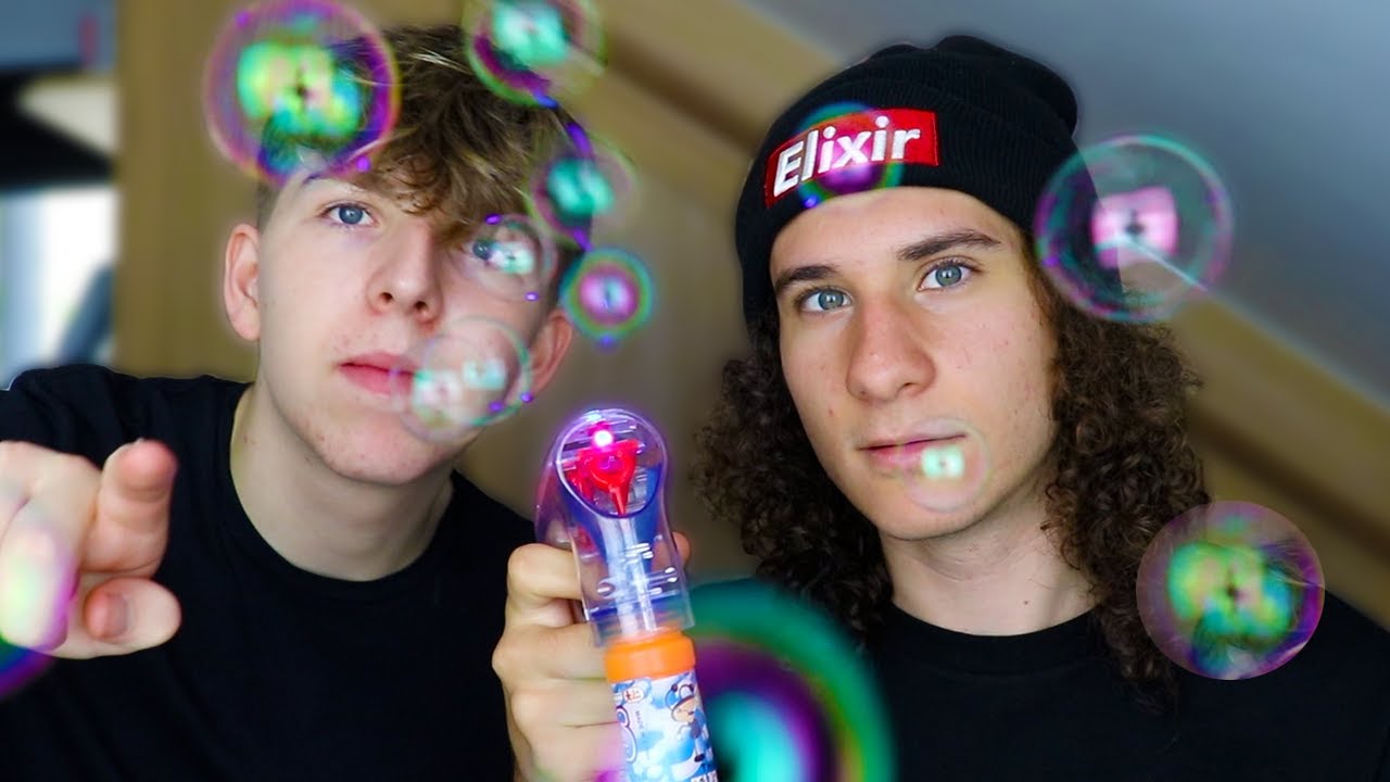Dan Rhodes MAGIC TRICKS REVEALED (Streets of England)