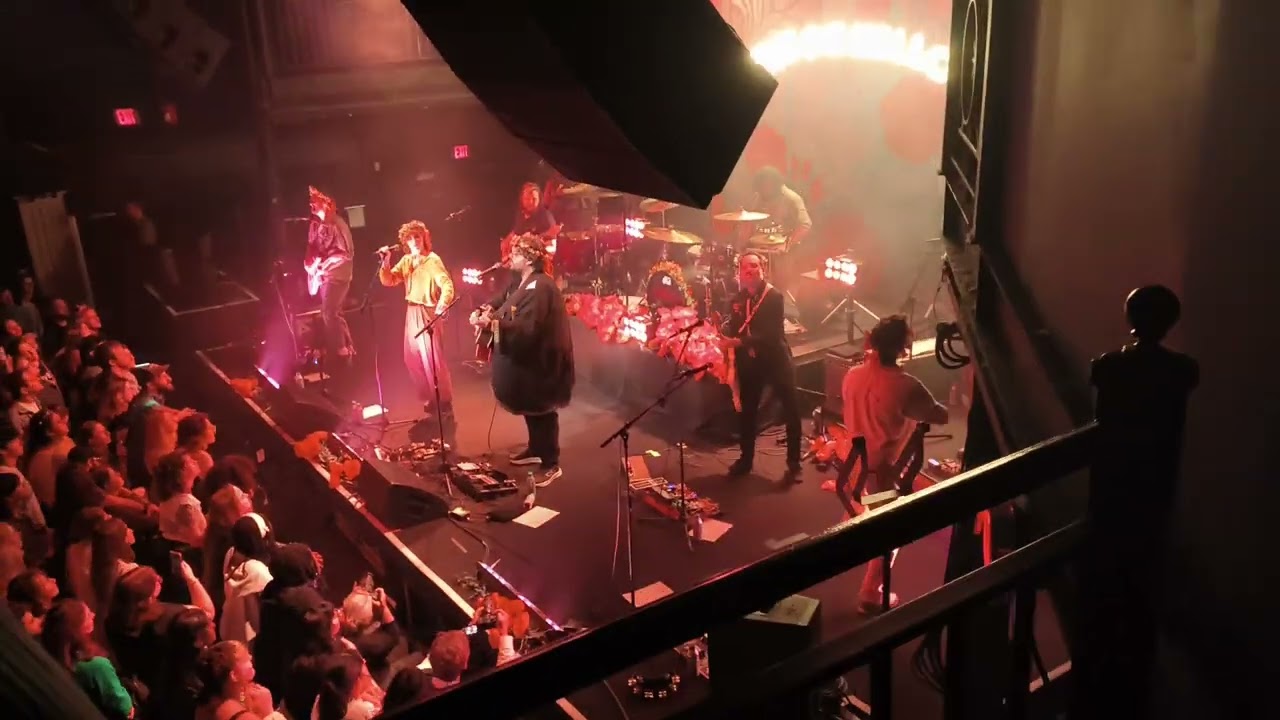 The Oh Hellos - Suspended in Gaffa / Soap (live in DC, 2025-10-16)