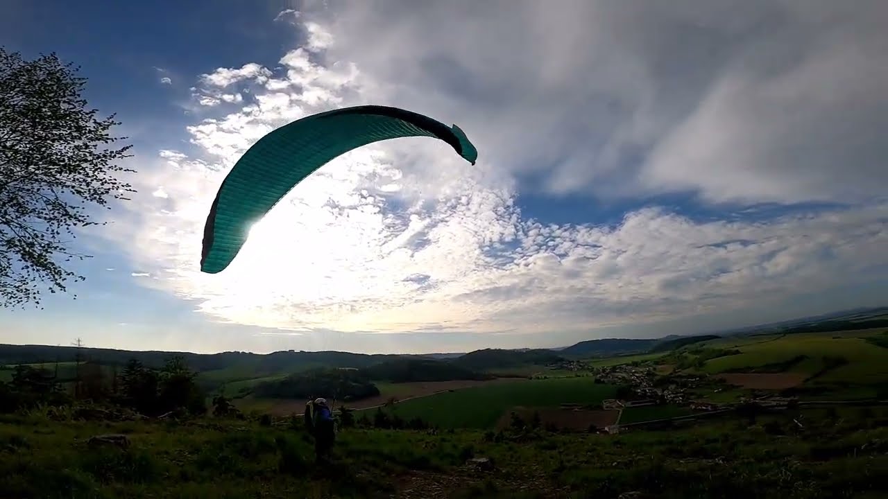 Paragliding - Doubravice Pepa, já a Zdenda, ááá krásnej laminár.
