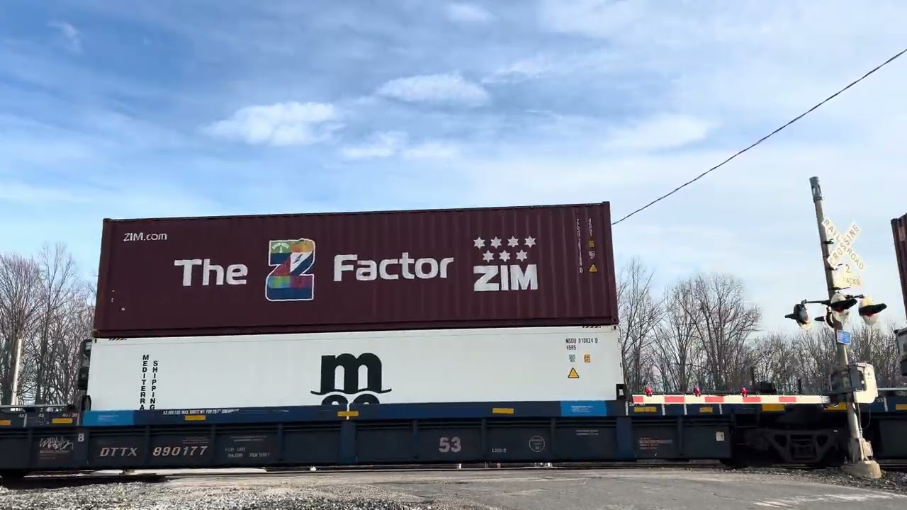 60MPH CSX intermodal train in Perry, OH
