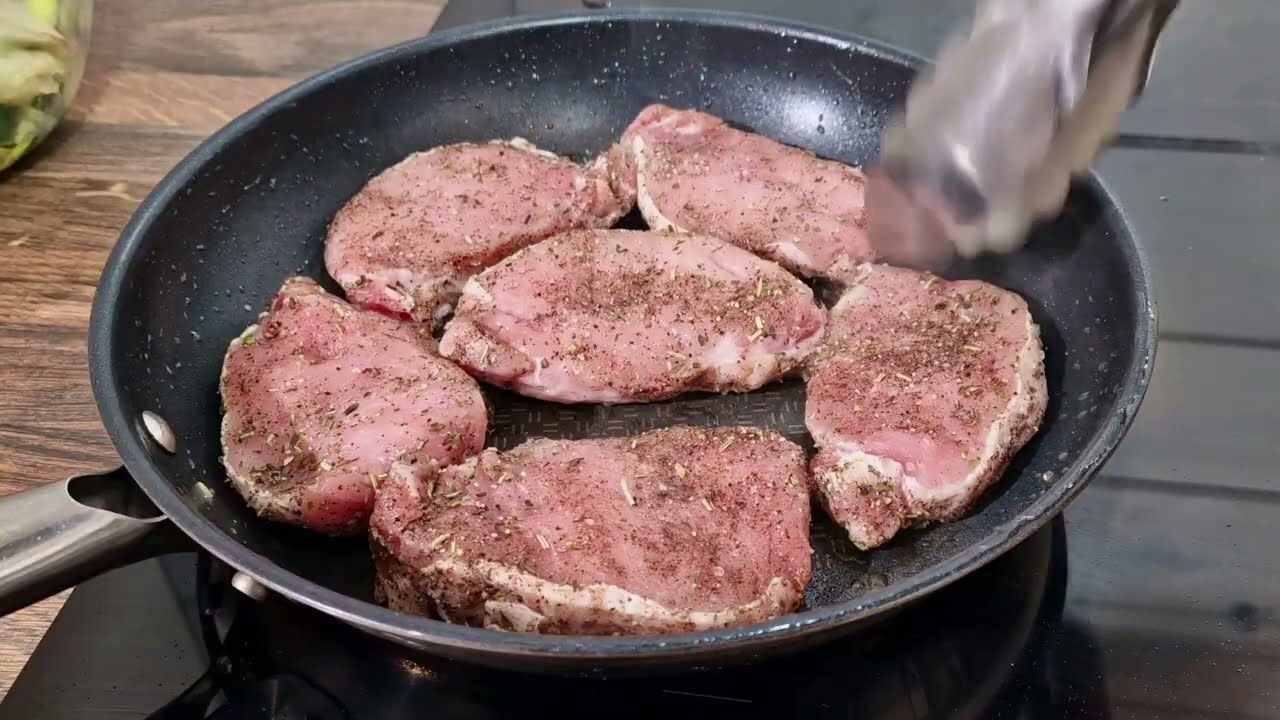 Знаменитый рецепт ужина! Свинина с овощами, которые тают во рту!