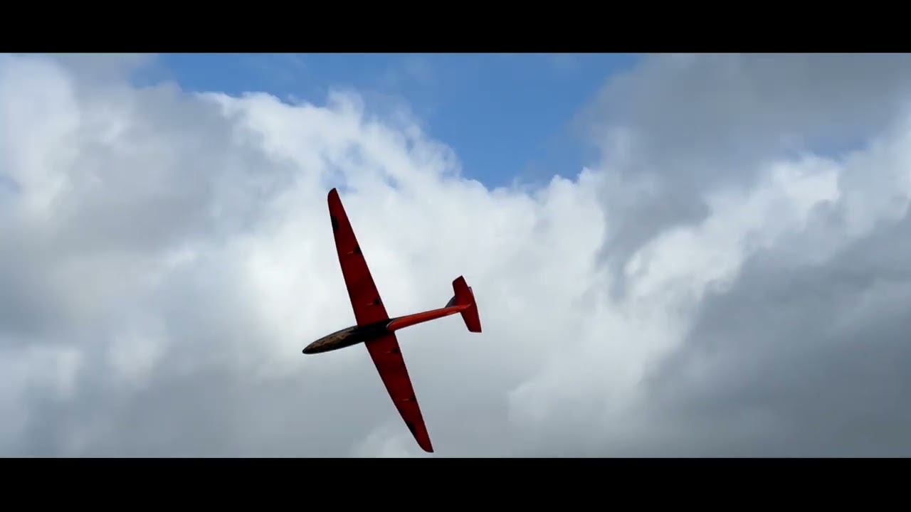Graecalis Glider-IT et Swift Topmodel Cz sur la pente de la Cotentine