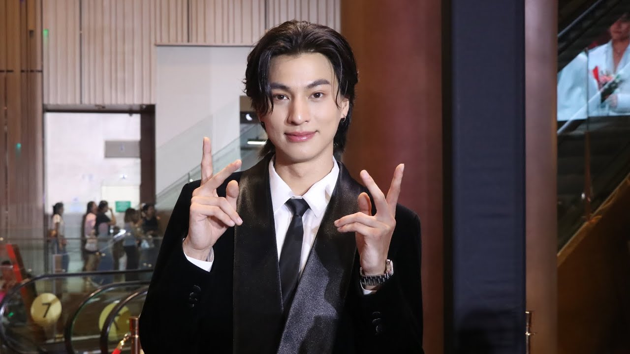 #กลัฟคณาวุฒิ ตื่นเต้นได้ประกาศรางวัล เกียรติยศ นักร้องเพลงไทยสากล ทรงคุณค่าตลอดกาล  #พี่เบิร์ด
