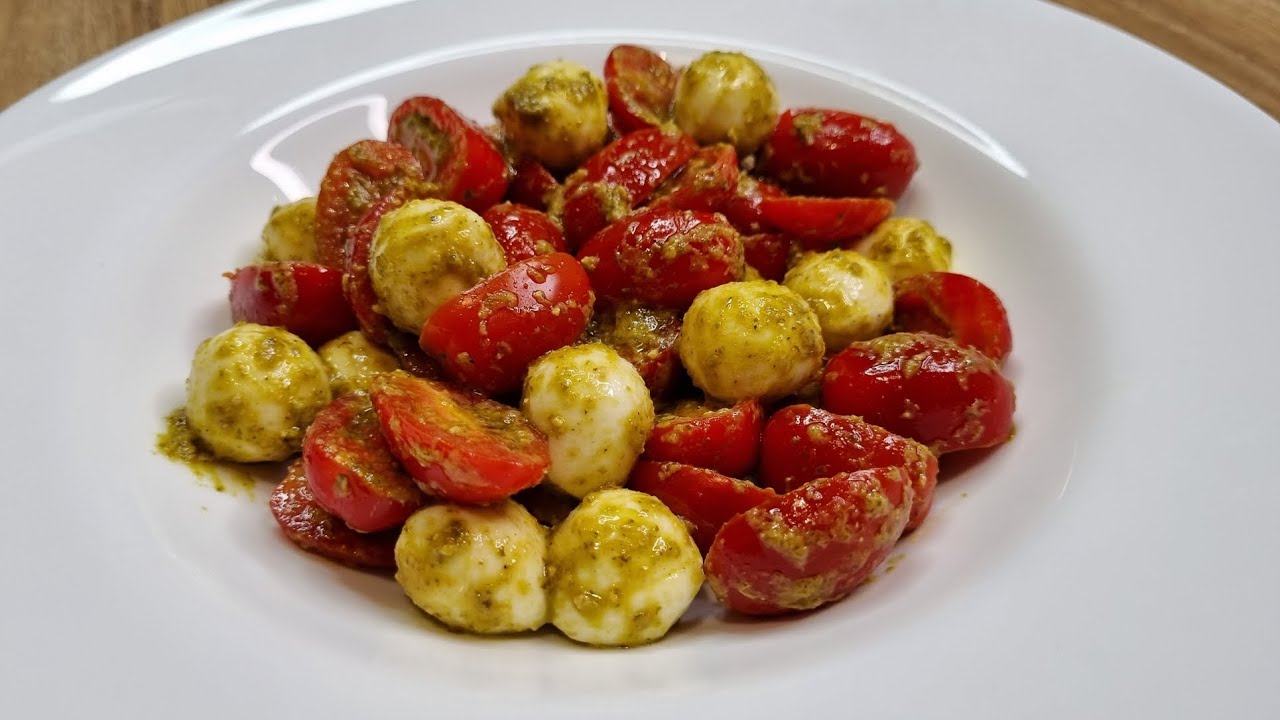 Εύκολη σαλάτα caprese με ντοματίνια!!!