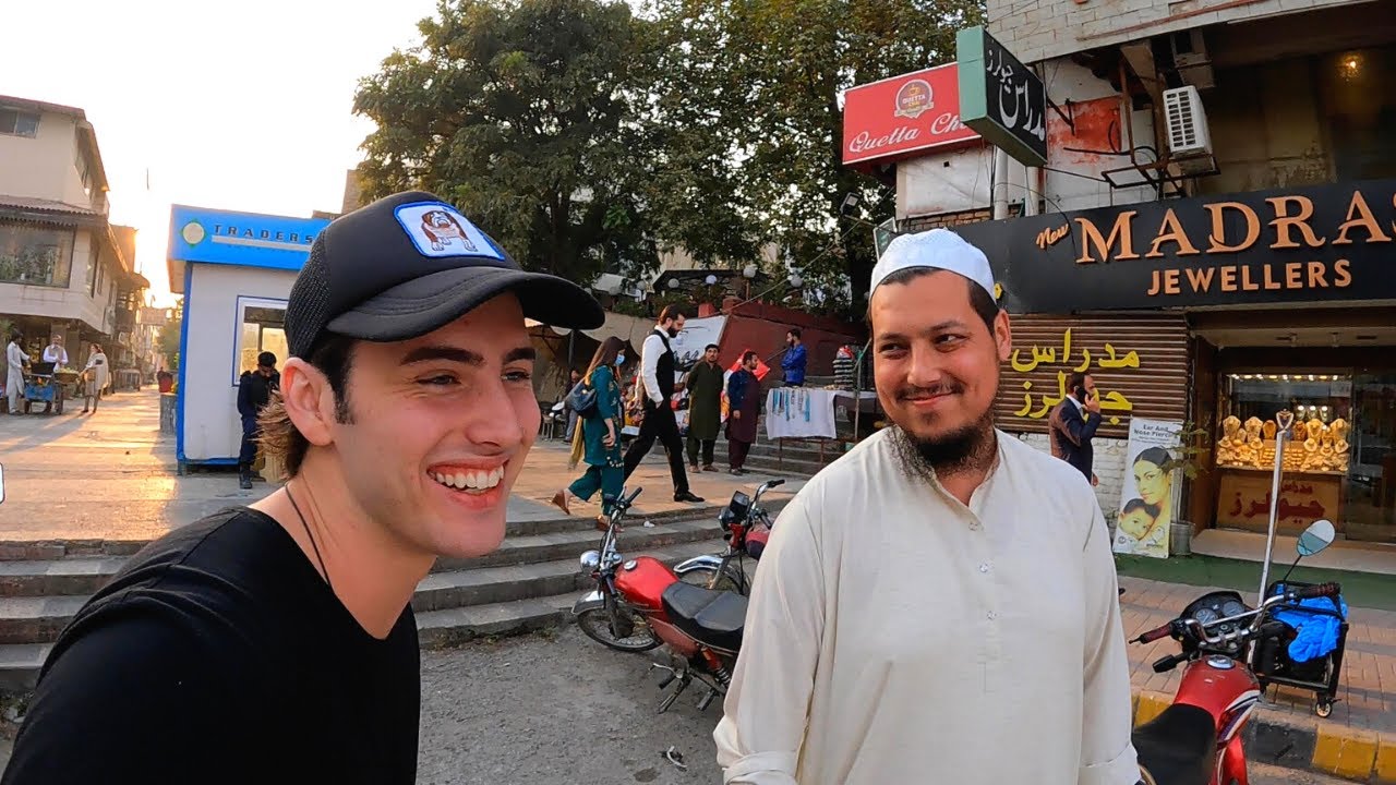 Exploring Islamabad With My Pakistani Friends 🇵🇰
