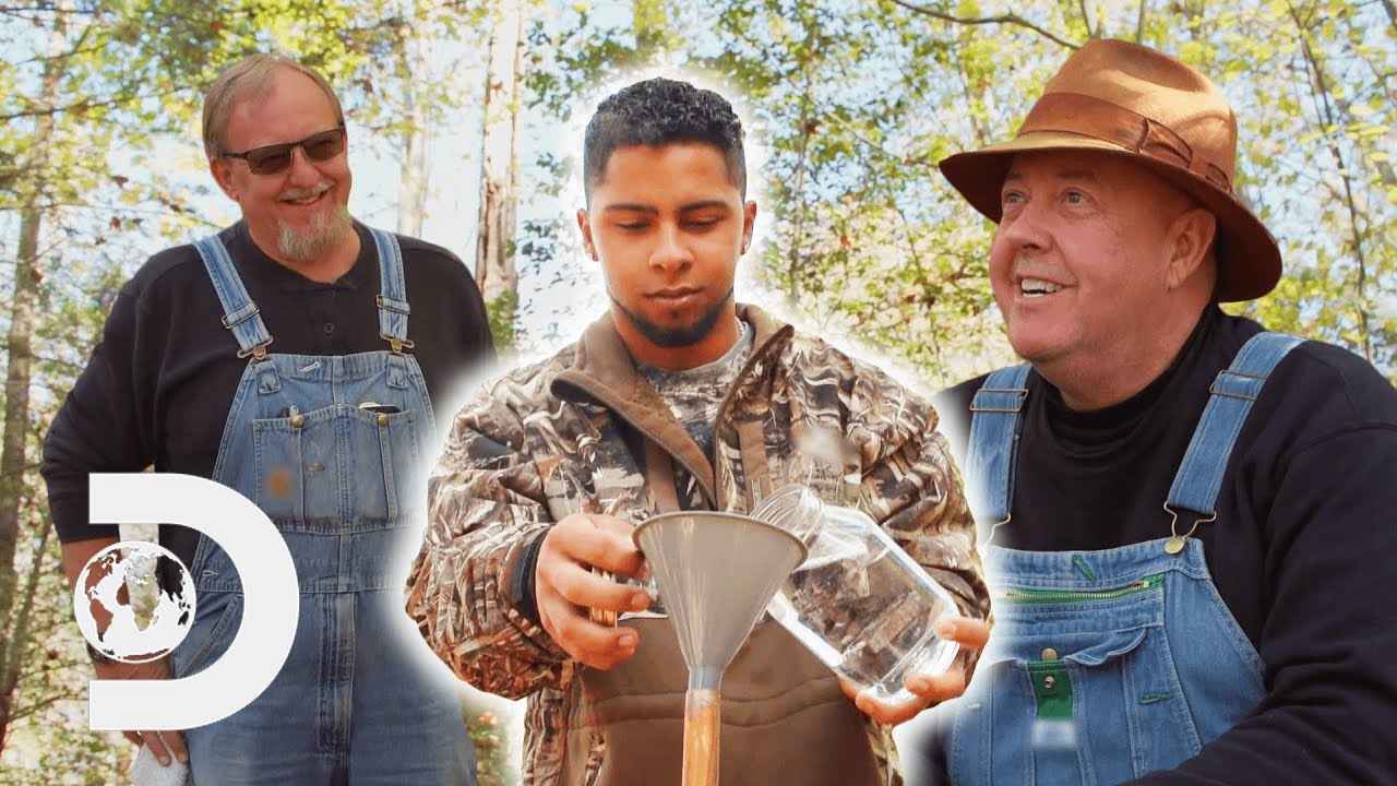 Mark & Digger Mentor A Young Moonshiner | Moonshiners