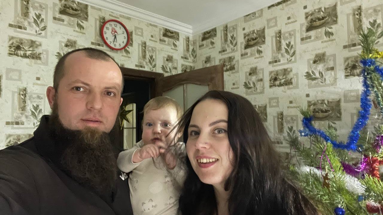 Сімейний влог. Шпільки. Ікра на обід, зимня прогулка з Артуром і інформація від Тані)))