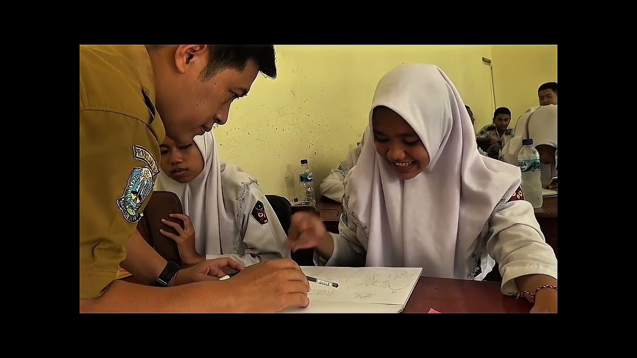 Muntasyi_SMKN1PUNGGING_EJIES2025,#(#EastJavainnovativeSummit#EJIES2025#JawaPos#its) @jawaposmedia 
