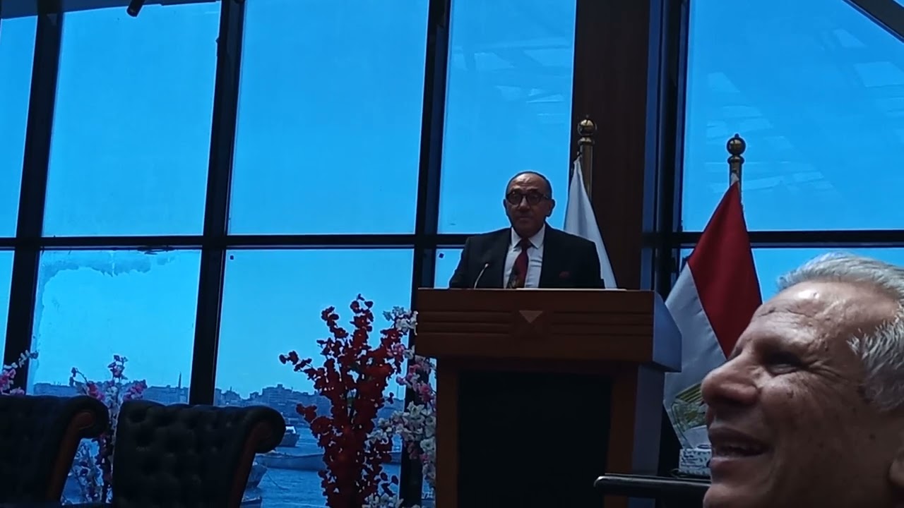 ورشة عمل تعريف وتصنيف الطحالب واستزراعها وتطبيقاتها ومردودها الاقتصادى- د/ عادل فهمى- مناقشة