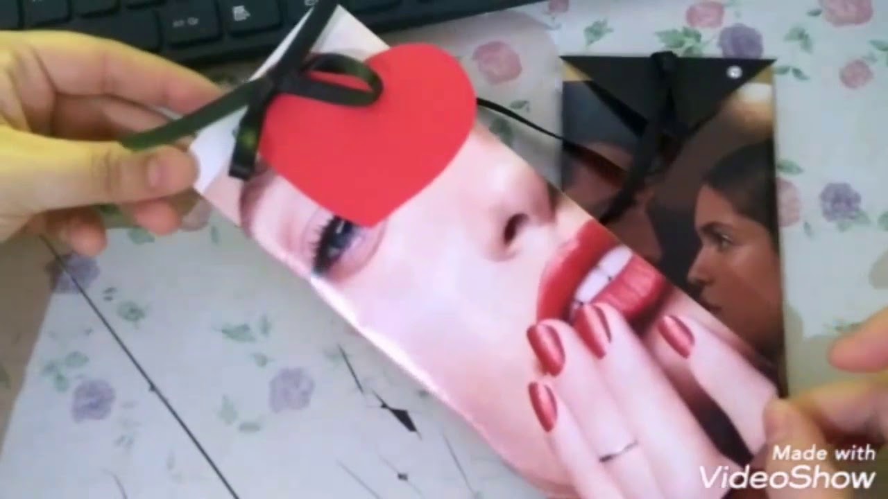 Embalagem com revista AVON