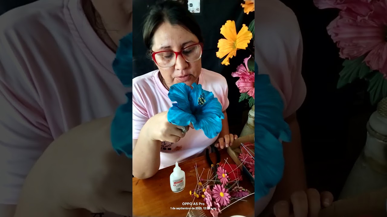 Proceso de armado de la flor de tulipan mexicano y flores chicas. 🌹✨🌻