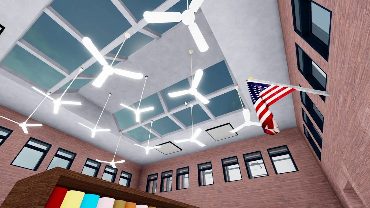 HIGH SCHOOL WITH CEILING FANS | Ventiladores de Teto na Escola de ensino Médio, Roblox