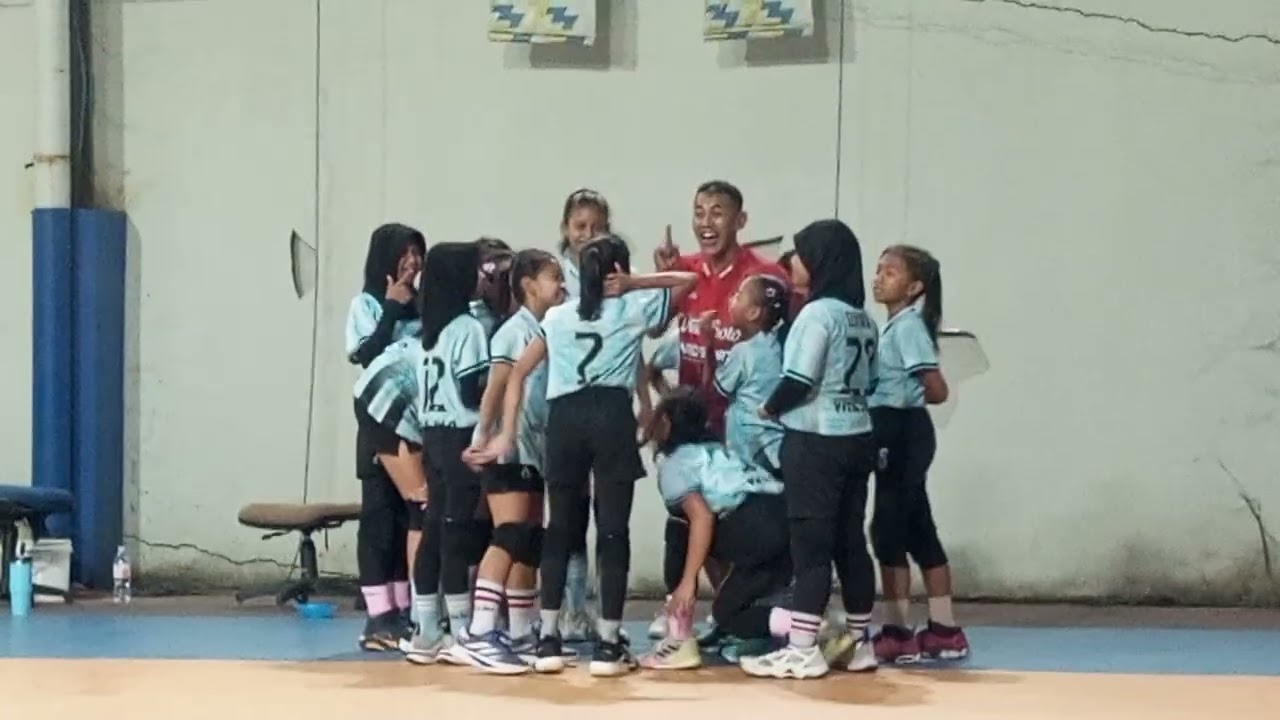 Latihann voli di gor