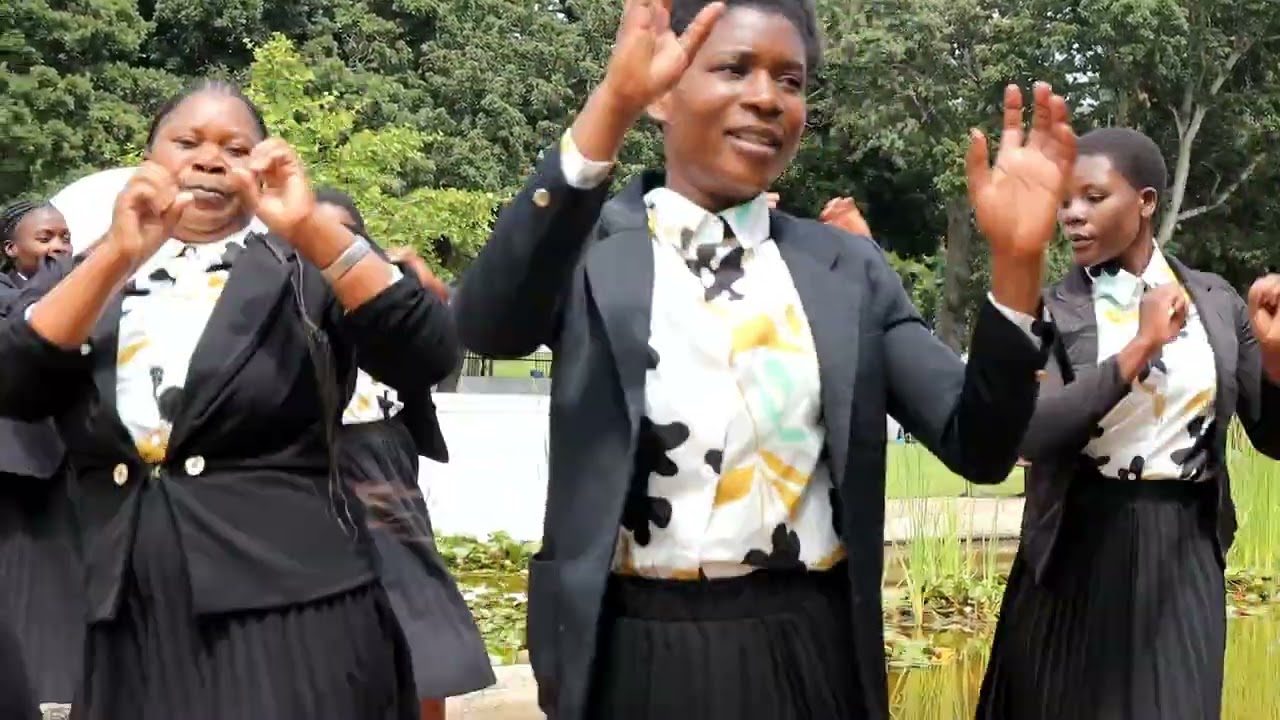 Wanga ndi mulungu....... Thamanda women's choir 