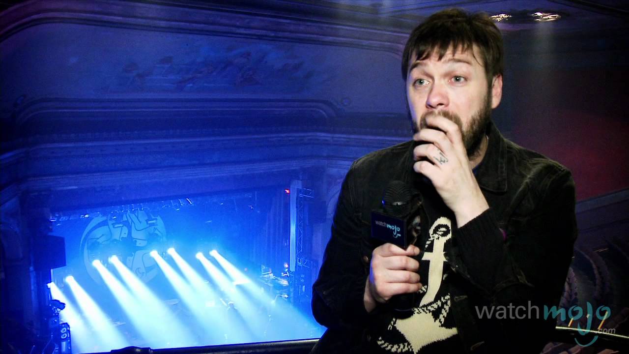 Interview with Kasabian's Tom Meighan on 'Velociraptor!'