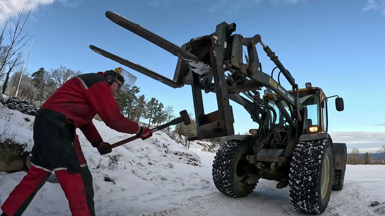 Adapting a V-plow to the Lundberg 6200