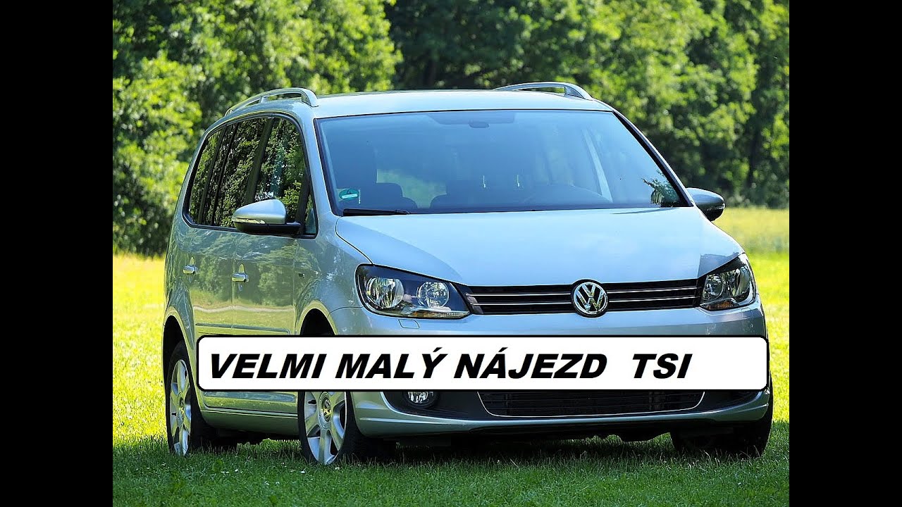 Volkswagen Touran 1,4 TSI Life Velmi malý nájezd,