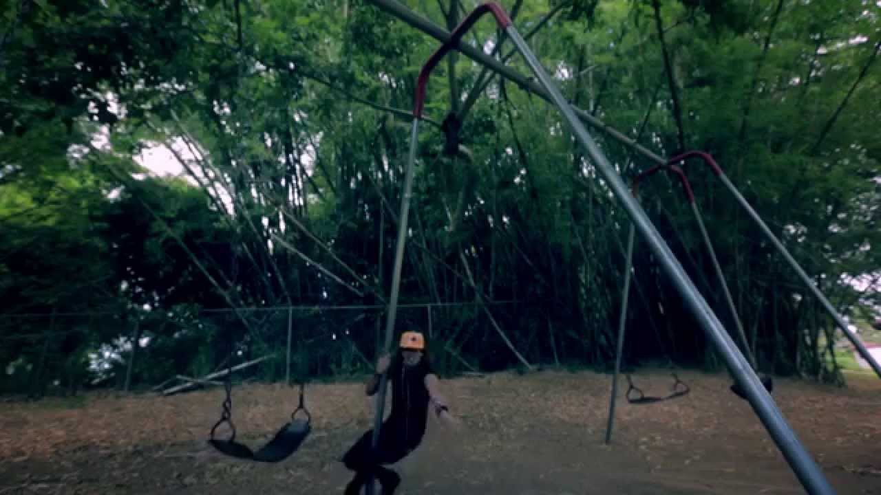 PLAYLISTMUSI - Los De La Nazza FT. Farruko 