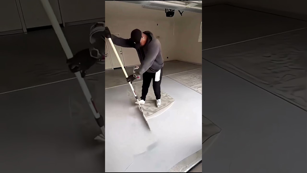 2 кг эпоксидной краски с песком: самовыравнивающийся мраморный пол! 🏡 #EpoxyFloor #DIYRenovation ...