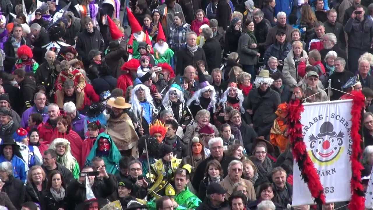 Berner Fasnacht 2012: Monsterkonzert auf dem Bundesplatz (Main dans la main)