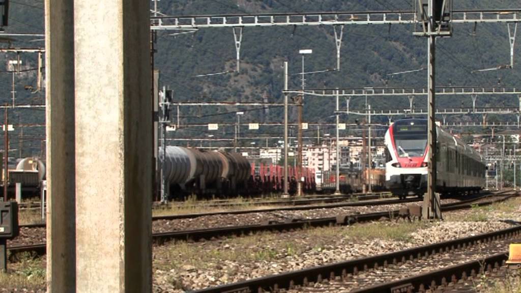 ferrovia  FFS / SBB  Linea  S. Gottardo   Bellinzona  e  Biaschina